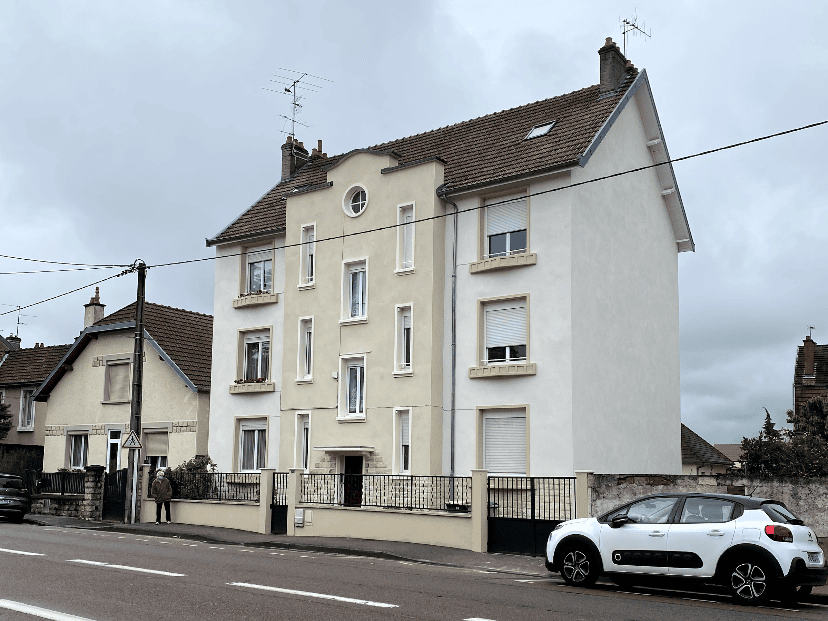 Chantier de ravalement de façade dans la rue Chevreul à Dijon