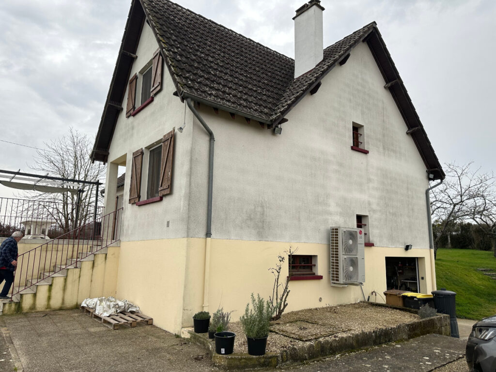 Chantier de peinture à Avallon