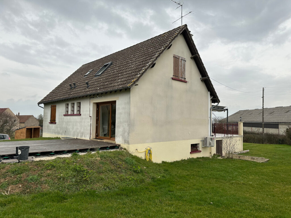 Chantier de peinture à Avallon