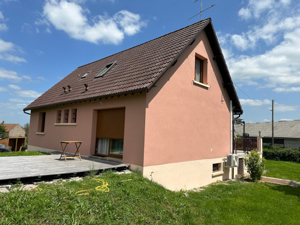 Chantier de peinture à Avallon