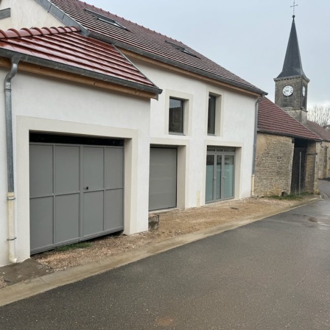 Ravalement de facade de l'atelier communal de la mairie de Prenois